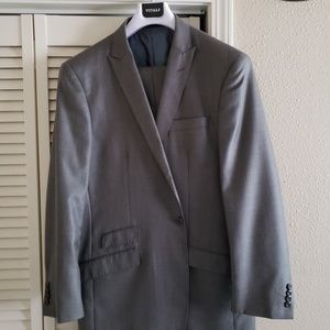 Vitali 44L suit with 34×32 pants
